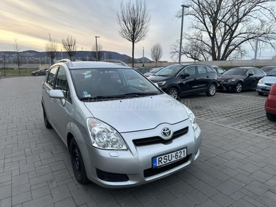 TOYOTA COROLLA VERSO 2.2 D-4D Luna