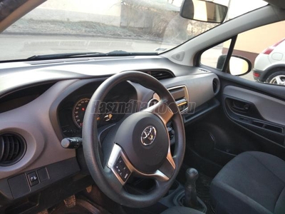 TOYOTA YARIS 1.0 Active Comfort