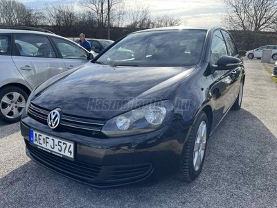 VOLKSWAGEN GOLF 1.6 TDi Trendline