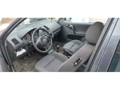 VOLKSWAGEN POLO III 1.4 60