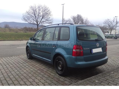 VOLKSWAGEN TOURAN 1.6