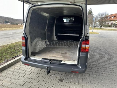 VOLKSWAGEN TRANSPORTER T5 2.5 TDI 4Motion