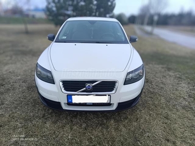 VOLVO C30 1.6 D Momentum