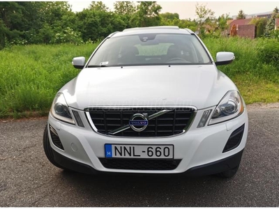 VOLVO XC60 2.4 D [D5] Summum