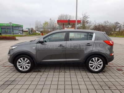 KIA SPORTAGE 1.6 GDI EX Prémium Új gumik! Vonóhorog!