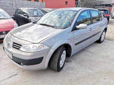 RENAULT MEGANE Limousine 1.4 Azure