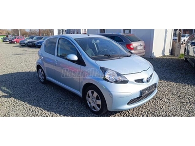 TOYOTA AYGO 1.0 AC