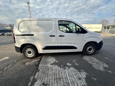 CITROEN BERLINGO 1.5 BlueHDi 100 Club M (3 személyes )