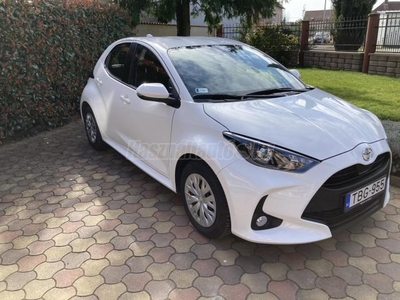 TOYOTA YARIS 1.5 VVT-i Comfort CVT