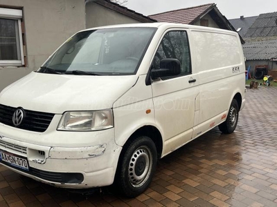 VOLKSWAGEN TRANSPORTER T5 1.9 TDI Basic