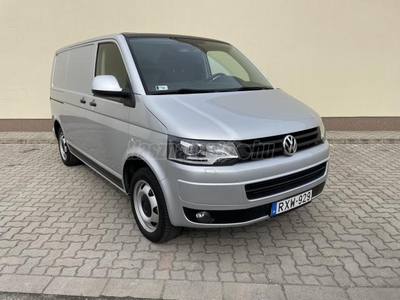 VOLKSWAGEN TRANSPORTER T5 2.0 CR TDI /BIXENON/KLÍMA/TEMPOMAT/NAVI/ÜLÉSFŰTÉS/RADAR/MULTIKORMÁNY