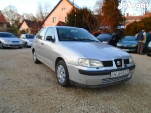 SEAT Cordoba 1.4 Signo Jó motorral.vonóhoroggal