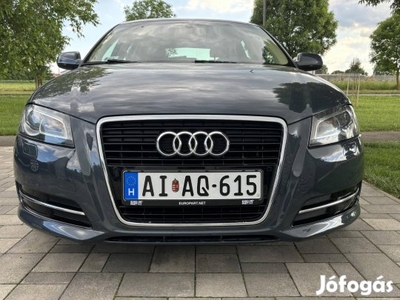 AUDI A3 2.0 TDI Attraction DPF 191000km.Tempoma...