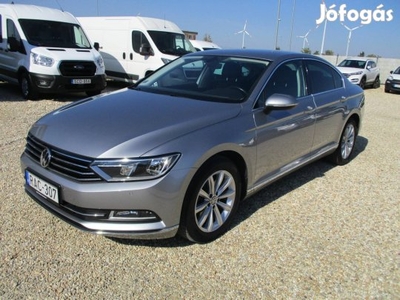 Volkswagen Passat VIII 2.0 TDI BMT SCR Highline...