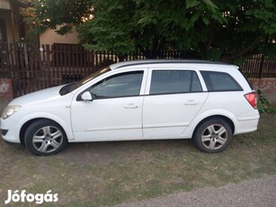 Eladó Opel Astra H kombi