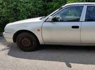 Ezüst Toyota Corolla 1.4