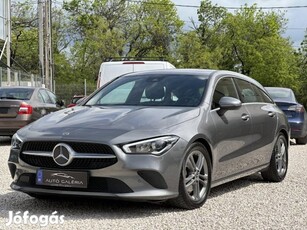 Mercedes-Benz CLA 180 d Style 7G-DCT Shooting B...