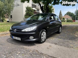 Peugeot 206 1.4 HDi Premium 2 Év Műszaki.Ülésfű...