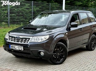 Subaru Forester 2.0 D Active (EU5)