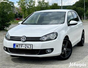 Volkswagen Golf VI 1.6 TDi Highline DSG