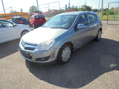 OPEL ASTRA H 1.4 Essentia