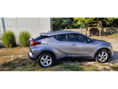 TOYOTA C-HR 1.8 Hybrid Active (ülésfűtéssel) e-CVT