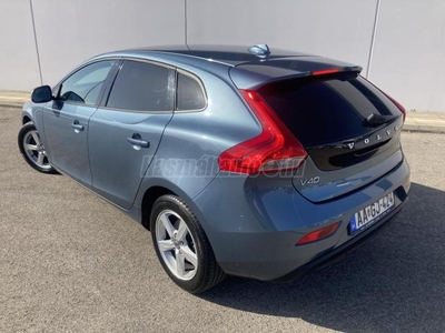 VOLVO V40 1.6 D [D2] XENON - NAVI - SÁVTARTÓ - HOLTTÉR-FIGYELŐ