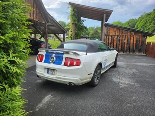 FORD MUSTANG Convertible 3.7 V6