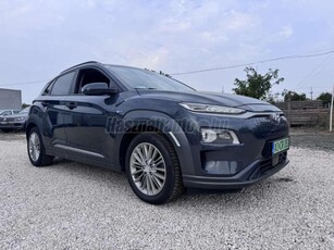 HYUNDAI KONA EV 64kWh Style GARANCIÁLIS-MAGASAN FELSZERELT -VEZETETT SZERVIZKÖNYVES!!