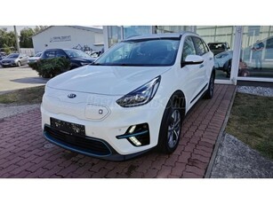 KIA NIRO e-Niro 64kWh Platinum NAVI. ÜLÉSSZELLŐZTETÉS. KAMERA!