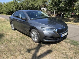 SKODA OCTAVIA 1.5 TSI ACT Ambition+