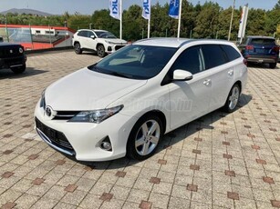 TOYOTA AURIS Touring Sports 1.6 Executive