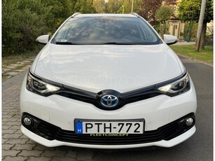 TOYOTA AURIS Touring Sports 1.8 HSD Active Trend (Automata) Mo.-i első tulajdonostól Garantált km AFÁ-s