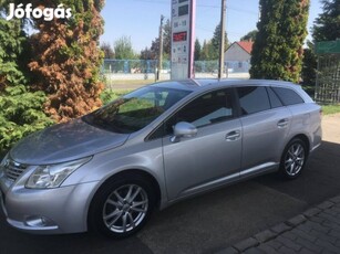 Toyota Avensis Wagon Executive 2.0 D-4D Csak 175.000 KM, Új Műszaki