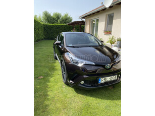 TOYOTA C-HR 1.8 Hybrid Dynamic Comfort LED Premium pack e-CVT