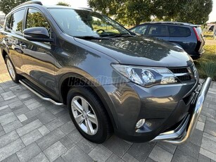 TOYOTA RAV 4 Rav4 2.2 D-4D Executive 120000kmTempomat.Bőr.Ülésfűtés.4WD.Navi.Szervizélet!