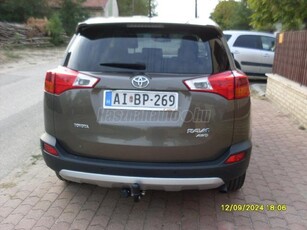 TOYOTA RAV 4 Rav4 2.2 D-4D Sol EU6