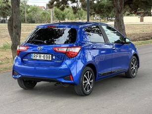 TOYOTA YARIS 1.5 VVT-i Hybrid Selection Blue e-CVT M.O-i! 1TUL! KAMERA! SÁVTARTÓ! ÜL.FÜT! KOCCANÁSGÁTLÓ!