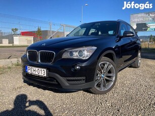 BMW X1 sdrive20i Manuál Váltó/Klima/Légzsákok/T...