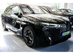 Eladó használt BMW iX - xDrive50 MO.-I.1gazdás.hibátlan.DRIVEASSIST/PARK ASSIST/SKYLOUNGE/HARMANKARDON