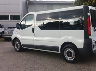 Eladó Opel Vivaro - JóAutók.hu