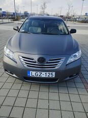 Eladó használt Toyota Camry - 2.4 Hybrid Aut.