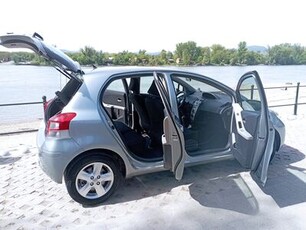 Eladó használt Toyota Yaris - 1.3 Blue