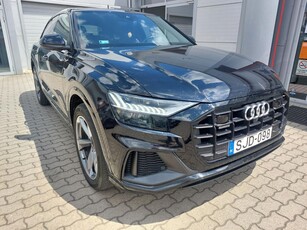 Audi Q8 50 TDI quattro tiptronic