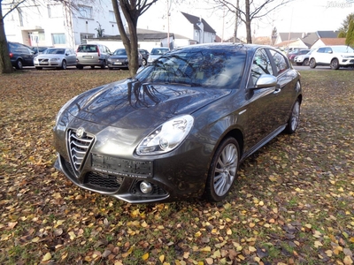 ALFA Romeo Giulietta 1.4 TB Mair Distinctive EU...