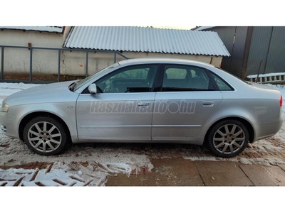 AUDI A4 1.6