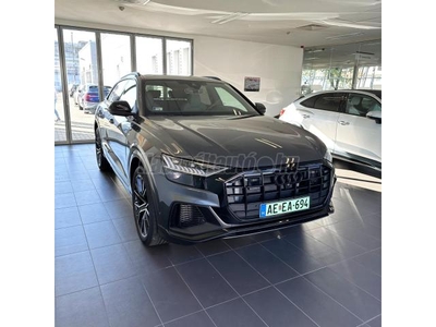 AUDI Q8 55 TFSI e quattro Tiptronic ic VADI ÚJ. 12km . FULL-FULL felszereltség. S-Line. RITKASÁG!!!