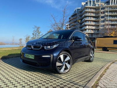 BMW I3 94Ah (Automata) CCS gyorstöltés. Hőszivattyú. Suite bőrbelső. Navi prof. Apple CarPlay