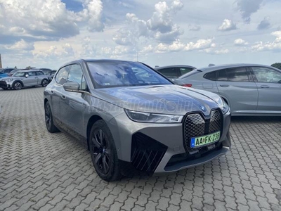 BMW IX xDrive50 Full Extra Sürgősen Eladó