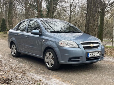 CHEVROLET AVEO 1.2 8V Elite KLÍMA. 1 TULAJ. SZERVIZKÖNYV. TÉLI-NYÁRI KERÉK